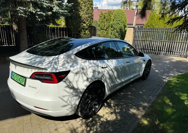 Tesla Model 3 cena 180000 przebieg: 29500, rok produkcji 2022 z Zielonka małe 277
